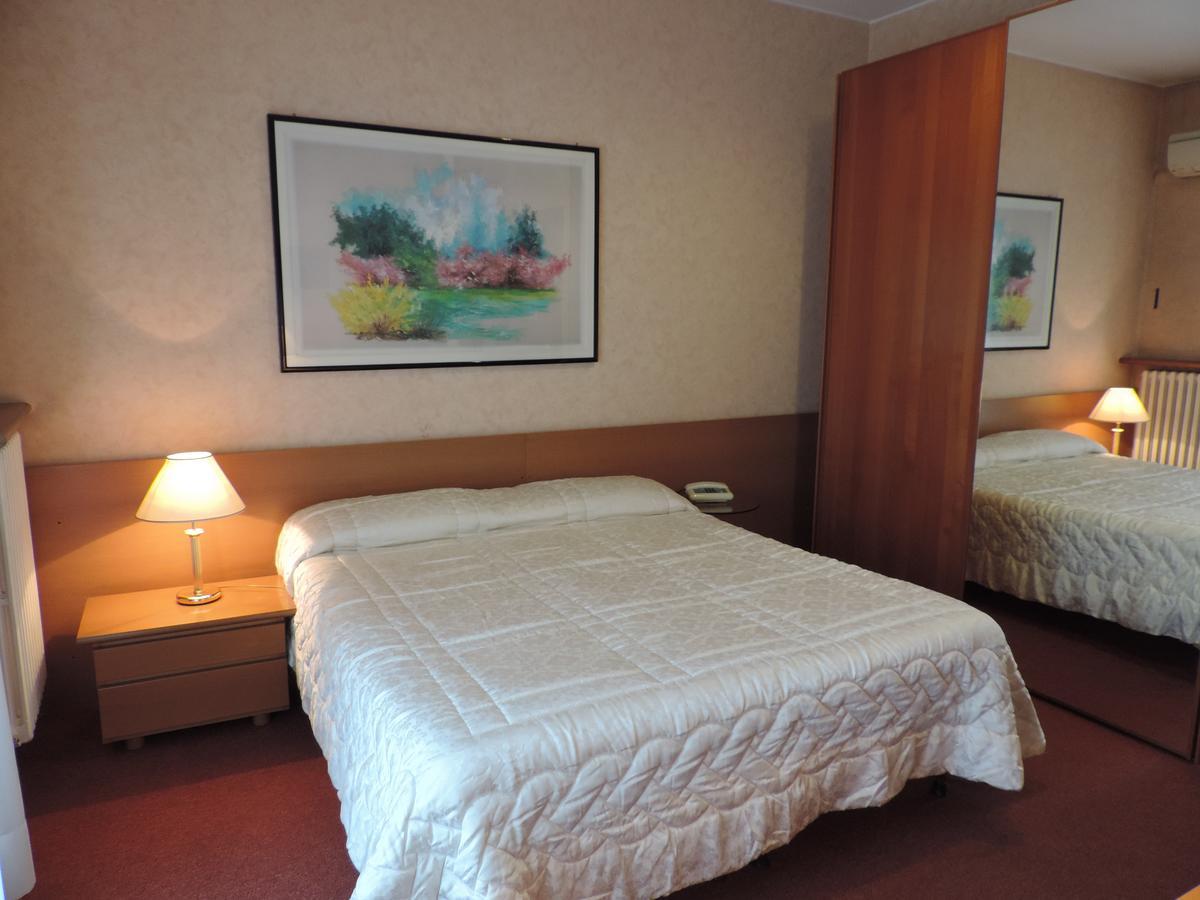 Hotel Gama Melzo Zewnętrze zdjęcie
